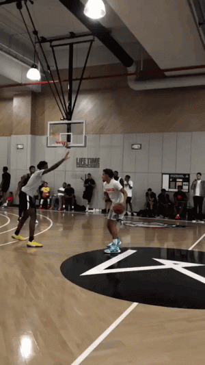 进步真快！阿夫迪亚本赛季4场25+分10+助攻5+篮板（阿夫迪亚状态飙升！本季已4次砍下25+分10+助攻5+篮板）