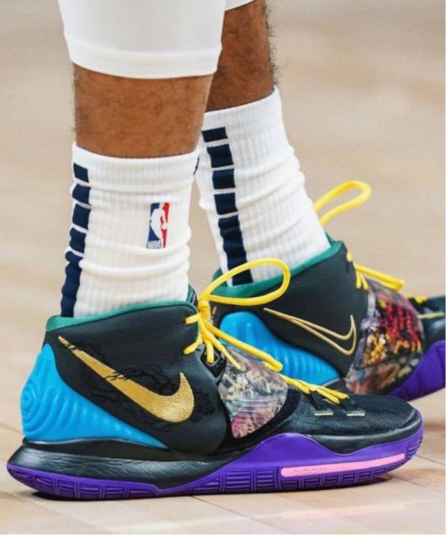 世体：秘鲁检方证实伊涅斯塔与诈骗案无关，名字被拿来博关注（世体：秘鲁检方澄清伊涅斯塔未涉诈骗，其姓名被借机蹭热度）