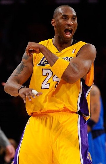 记者：乔纳森-戴维未来存疑，拜仁和热刺已了解球员离队条件（记者：乔纳森-戴维前景未明，拜仁与热刺已了解其离队条款）