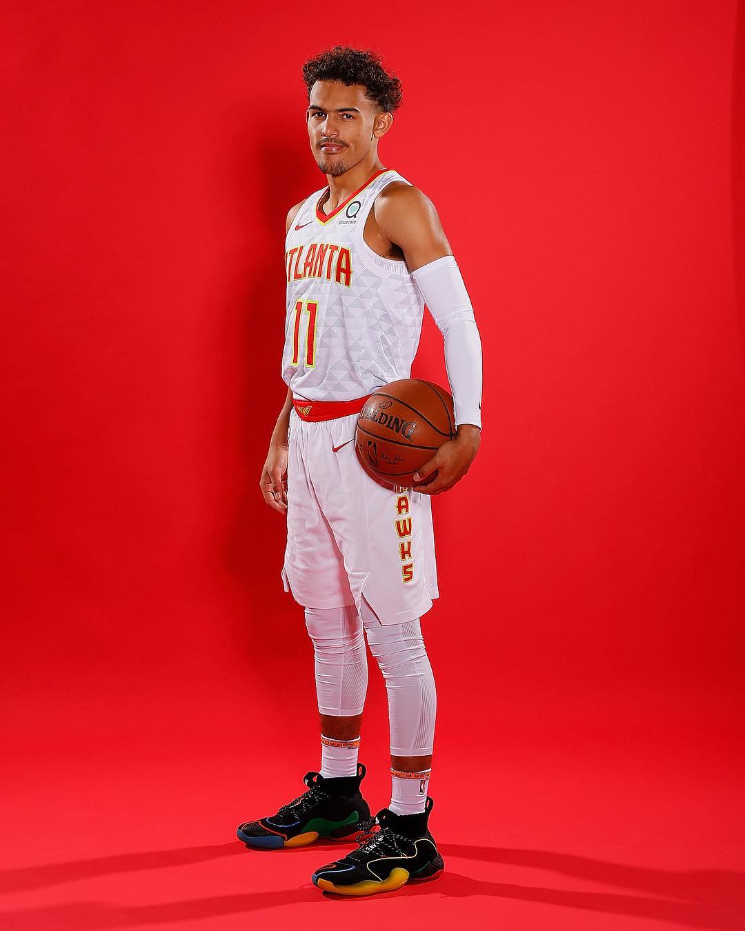 尤文本赛季税前年薪前20：弗拉霍维奇2220万第1，戴维1110万（尤文本季税前年薪TOP20：弗拉霍维奇以2220万领跑，戴维1110万）