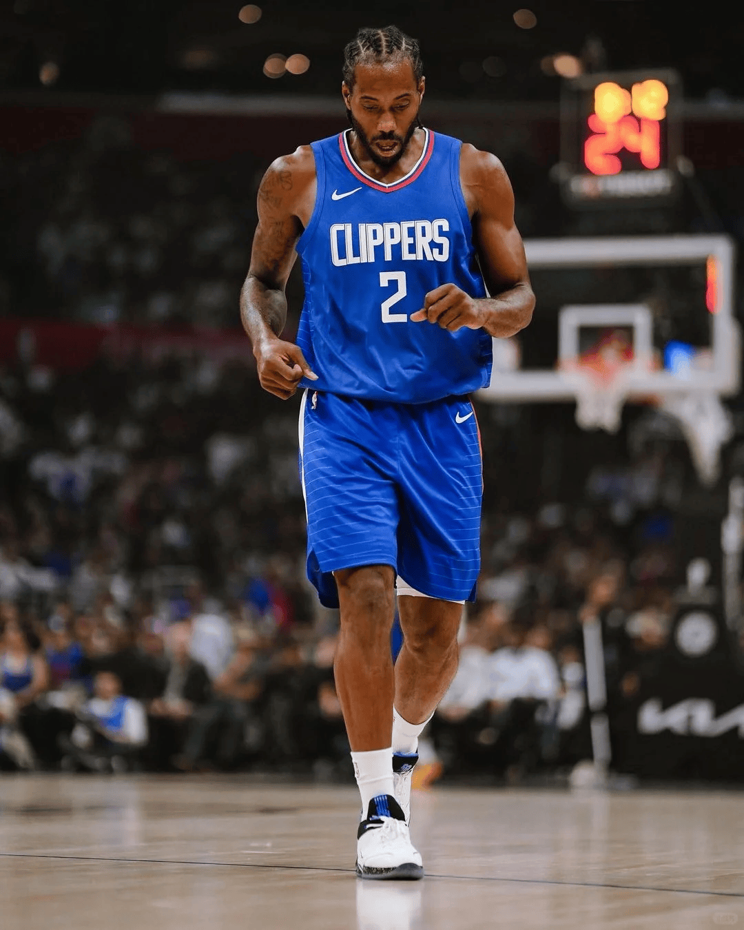 沪媒：莱昂纳多很可能因伤缺战柔佛，加布里埃尔也大概率缺席（沪媒：莱昂纳多或因伤缺阵对阵柔佛，加布里埃尔也大概率无缘）