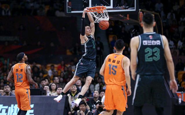 红魔若不重用，加布里埃尔恐被免费抢走。（红魔再不重用，加布里埃尔恐被自由转会挖走）